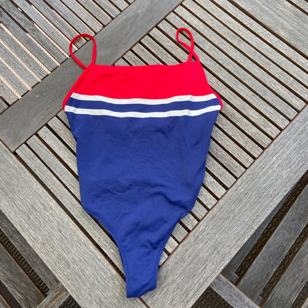 Solid & Striped Chelsea Scoop One Piece